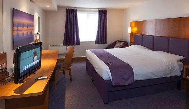 Premier Inn Chester Central - North