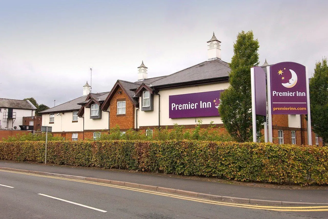 Premier Inn Chester Central - North