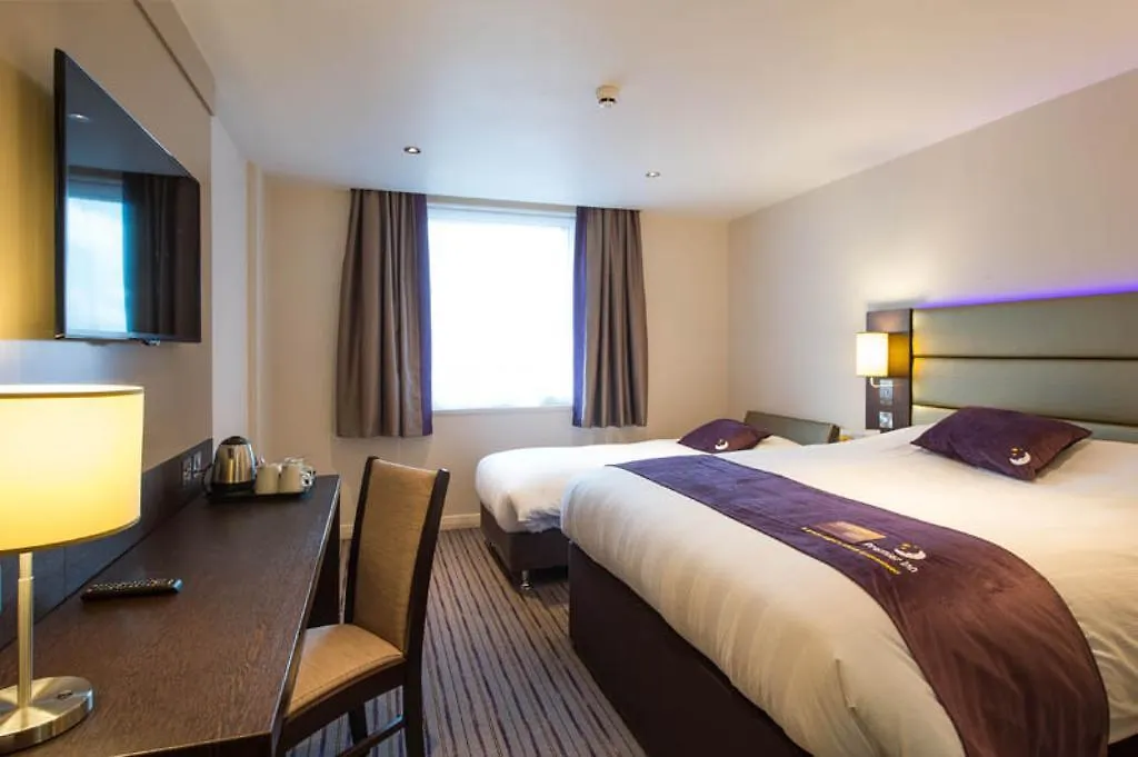 Premier Inn Chester Central - North